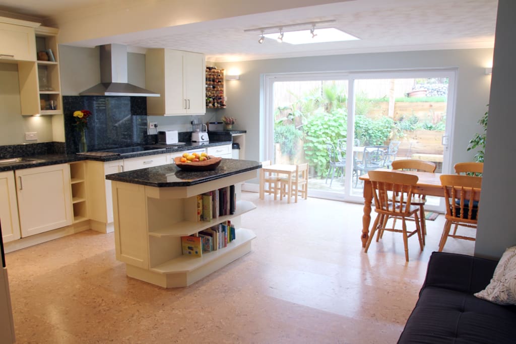 Huge kitchen/diner