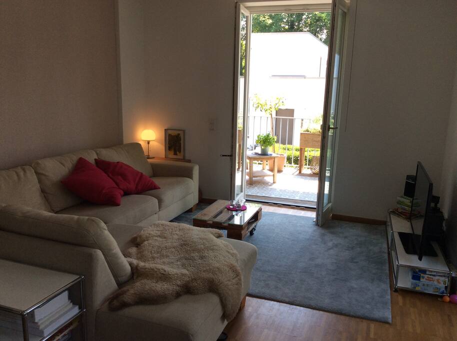 Unser gemütliches Sofa ist auch ein großes Schlafsofa