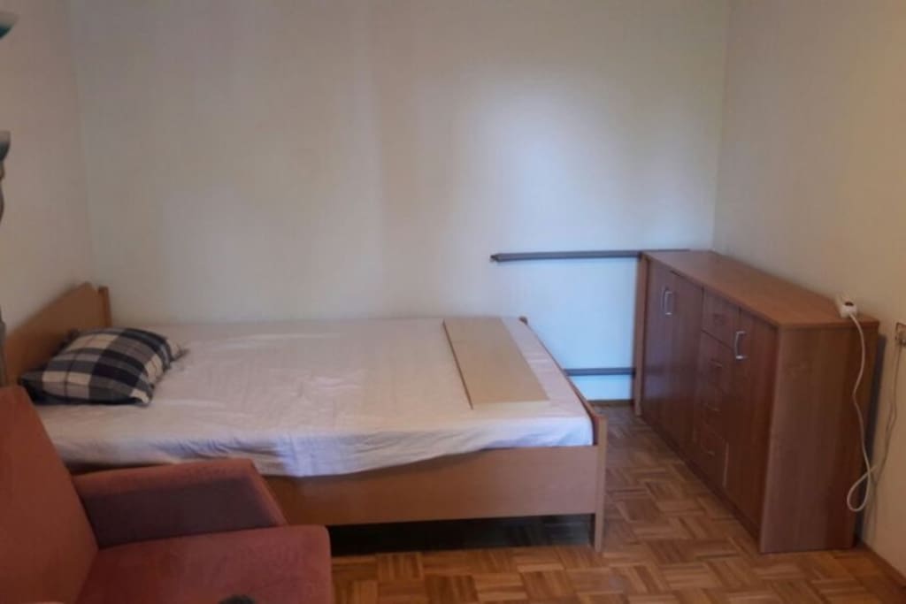 Living room / I. bedroom