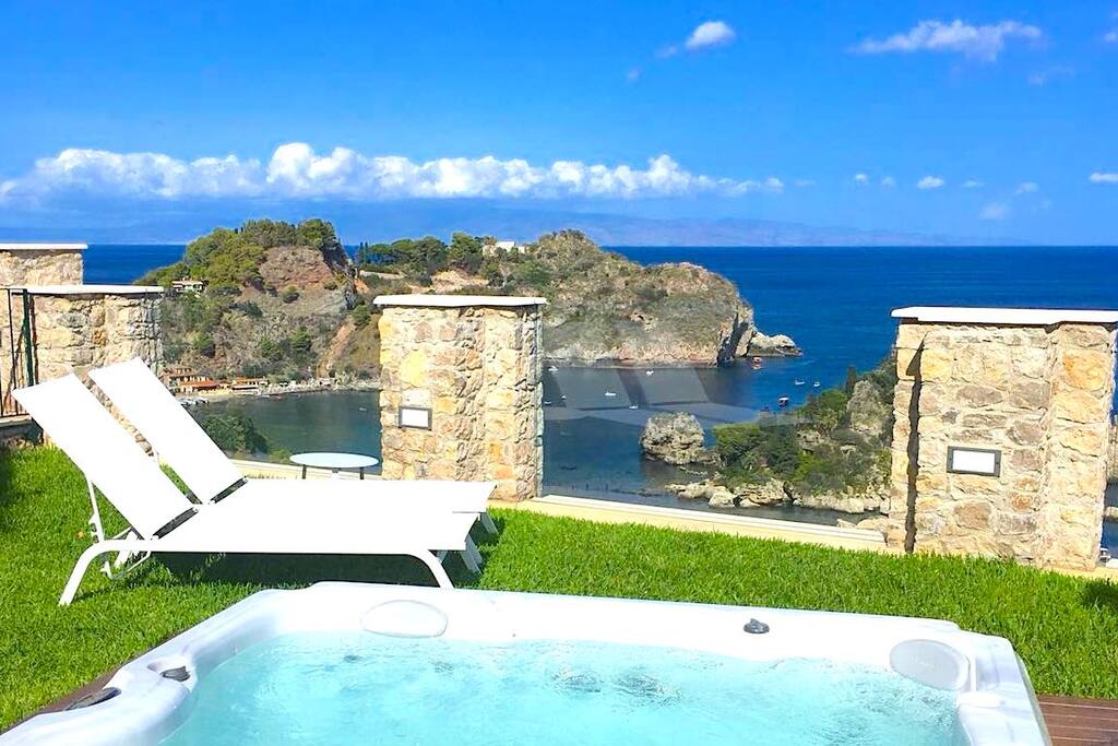 SPARVIERO APARTMENT ISOLA BELLA Sea View Jacuzzi