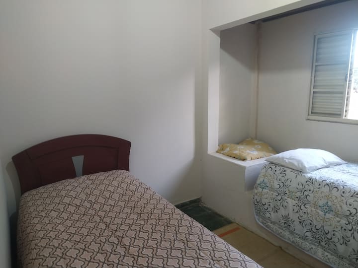 غرفة مفردة 2