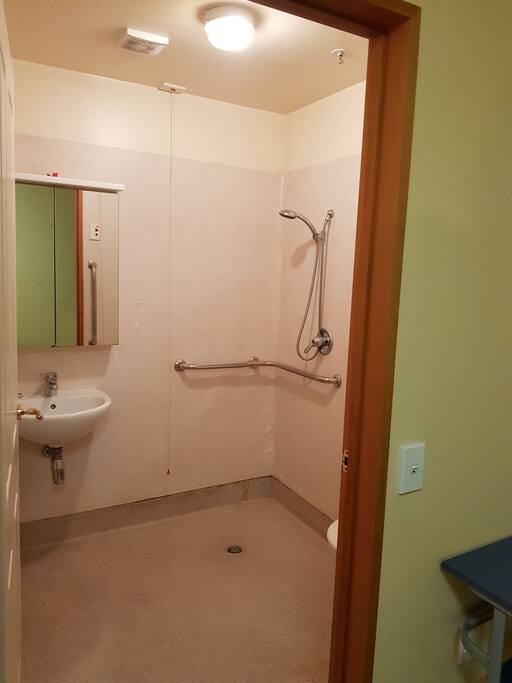 Private ensuite toilet & wet floor bathroom