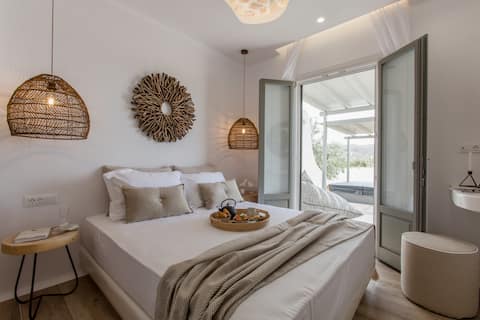 Arsenis Luxury Villa 1