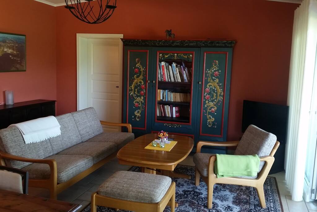 Wohnzimmer / Living Room