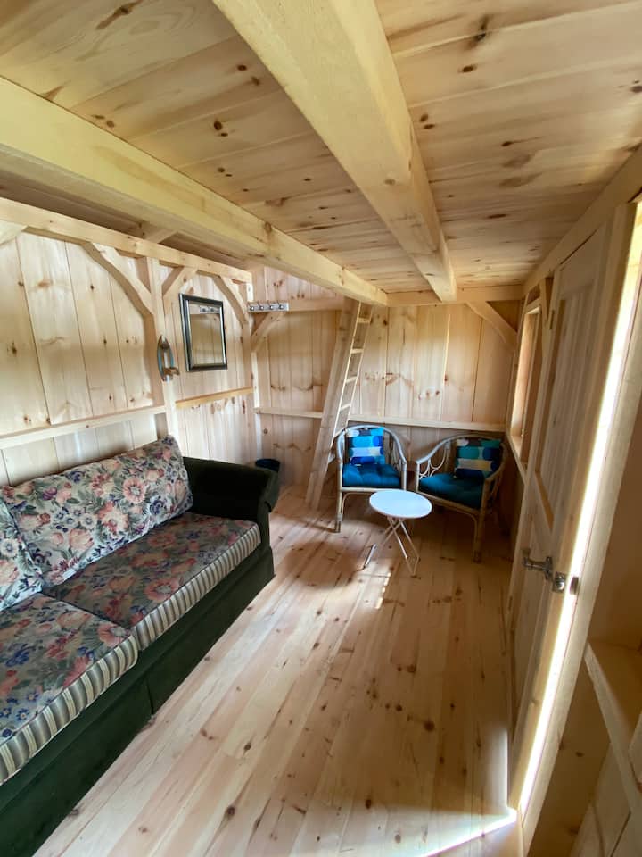 Joes Lookout Bunkie Near Bruce Trail! - Creemore