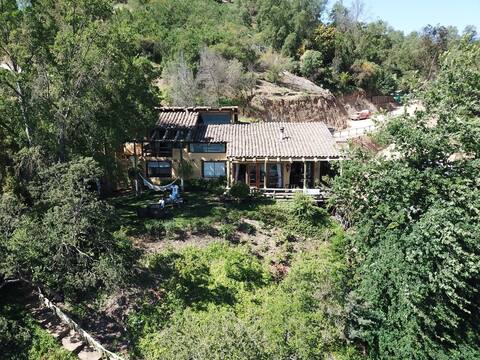 6 bedrooms house and private lake access