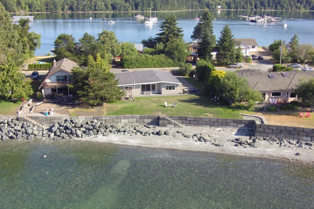 On the Deep Bay spit.