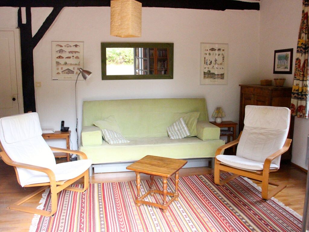 Dhomë ndenjjeje dhe studio/dhomë gjumi 4