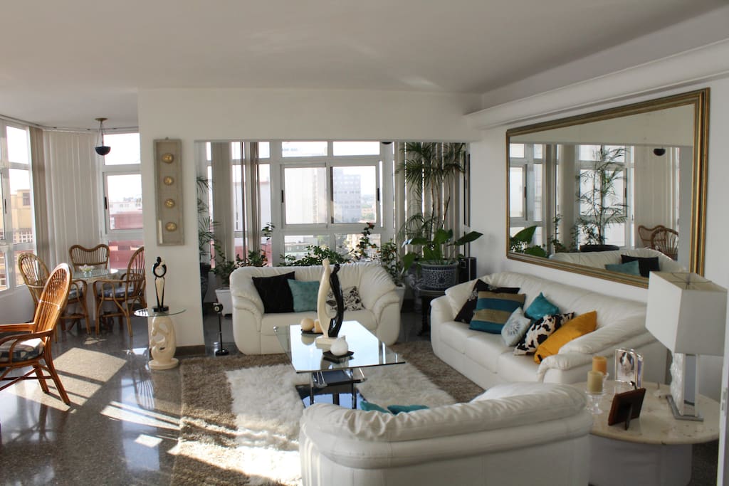 Living Room/Sala