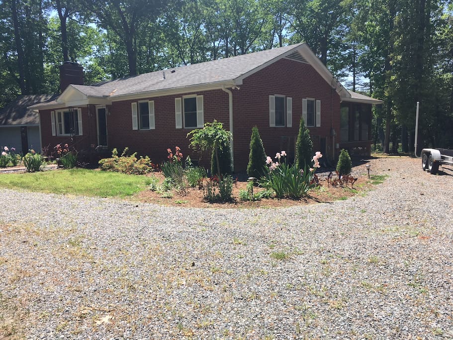located on 1.3 acre lot on Snow's Cove