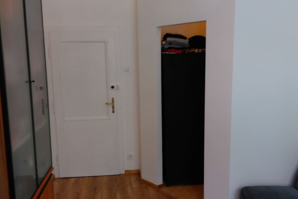 wardrobe / garderoba