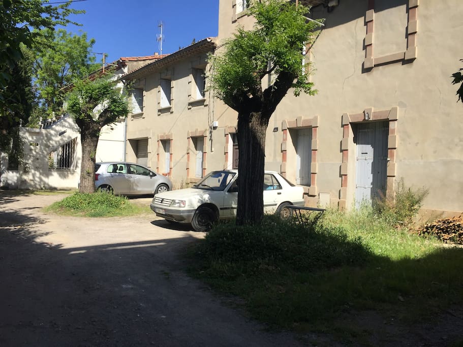 Parking extérieur