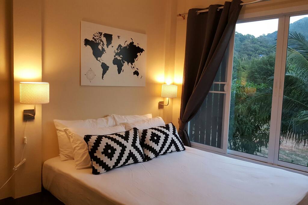 Cozy and Comfy with Queen Size Bed