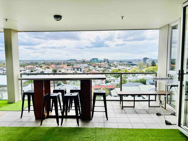 City Vista in Spring Hill w/ breathtaking gallery image 2