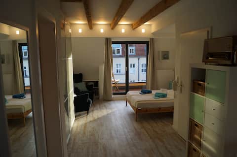 Ruhige DG-Wohnung mitten im Zentrum Kölns