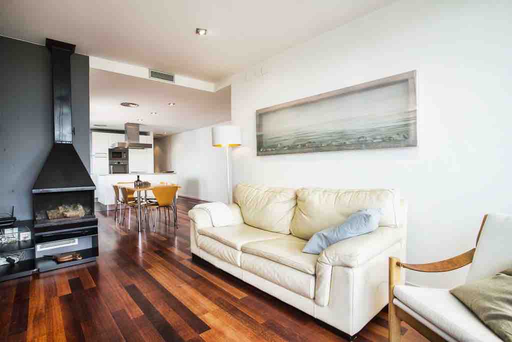 Airbnb performant: A designer penthouse on the seafront. à Vilanova I La Geltrú