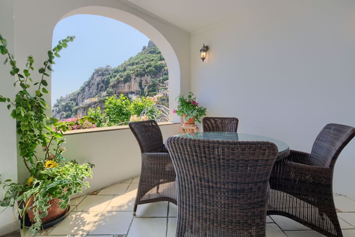 Airbnb's in Positano for couples