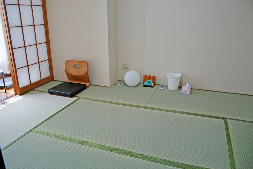 Tatami room