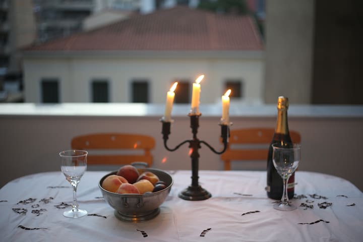 Electra Neoclassical Apartment – 3 min from Metro