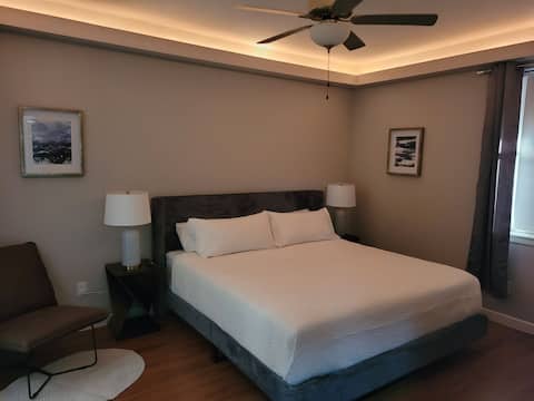 Modern Fully Equipped Condo 2 bedroom 2 bath