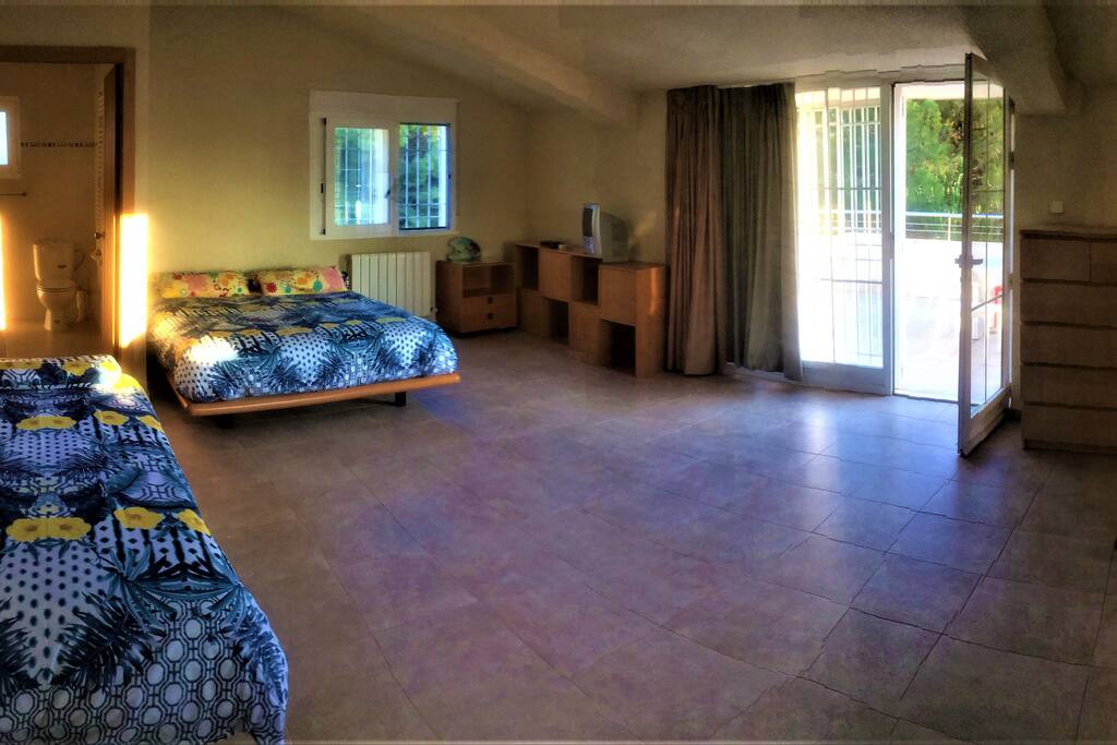 Habitación planta superior con baño