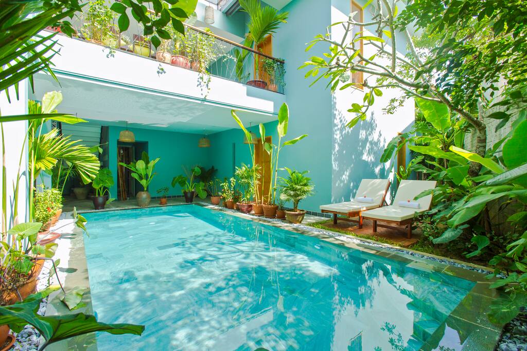 Green pool