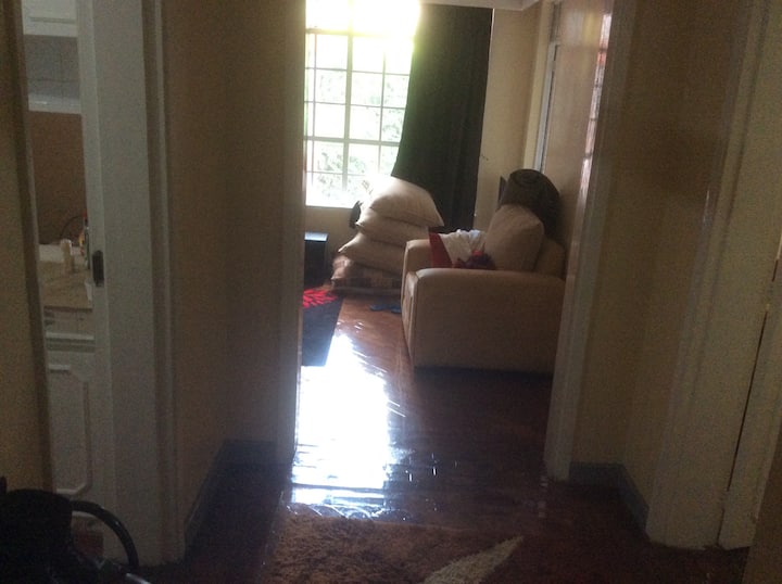 1BR in upmarket Nbi, Next to CBD