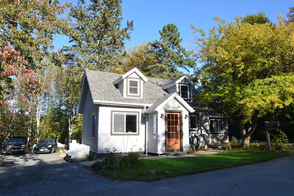Plenty of parking to the left of the house too.