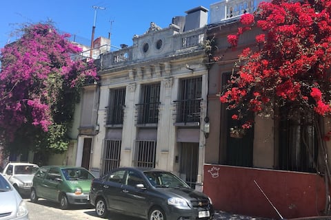 A bright apartment renovated in Parque Rodó