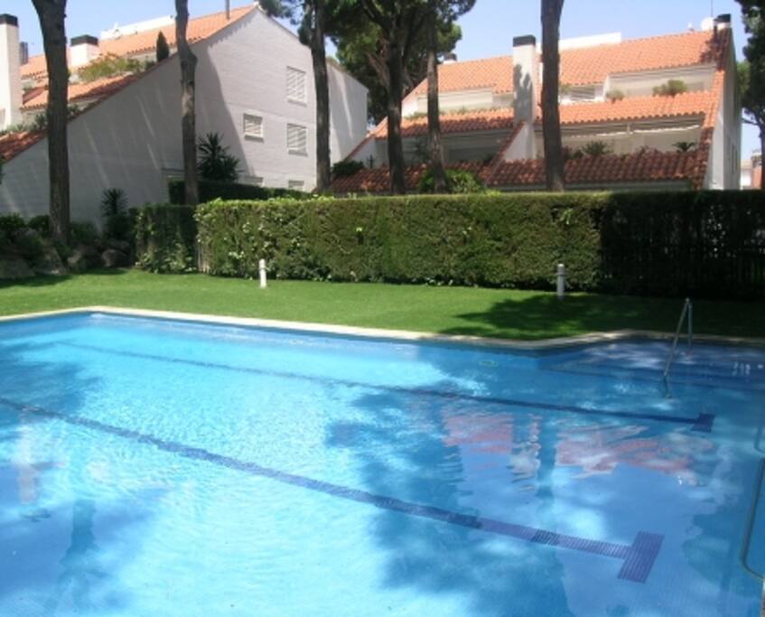 Piscina comunitaria