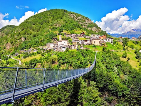 AMPIA CASA PANORAMICA IN VALTELLINA (VAL TARTANO)