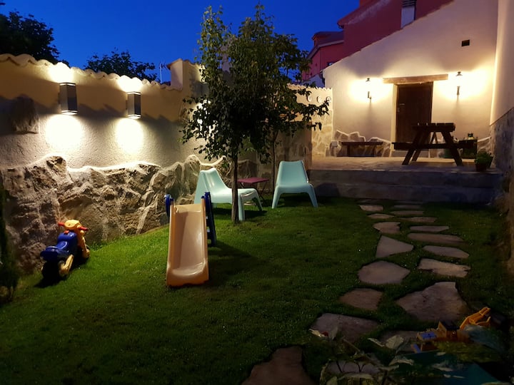 Casa Entreacebedas: jardin chimenea bbc wifi ¡VEN! - Casas en alquiler