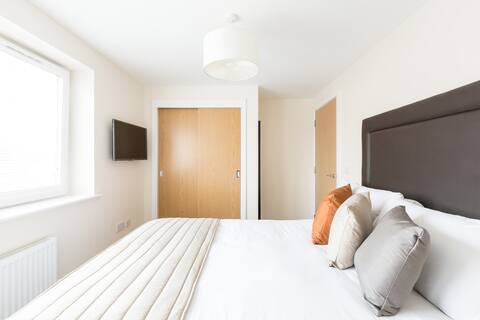 Luxury One Bedroom Apartment at Central Gate by House of Fisher