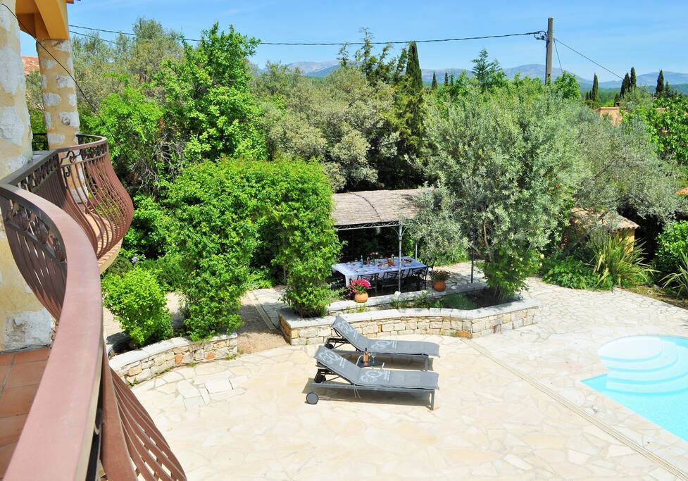 Villas Within Walking Distanc To Supermarkets And Beaches Villas Within Walking Distanc To Supermarkets And Beaches