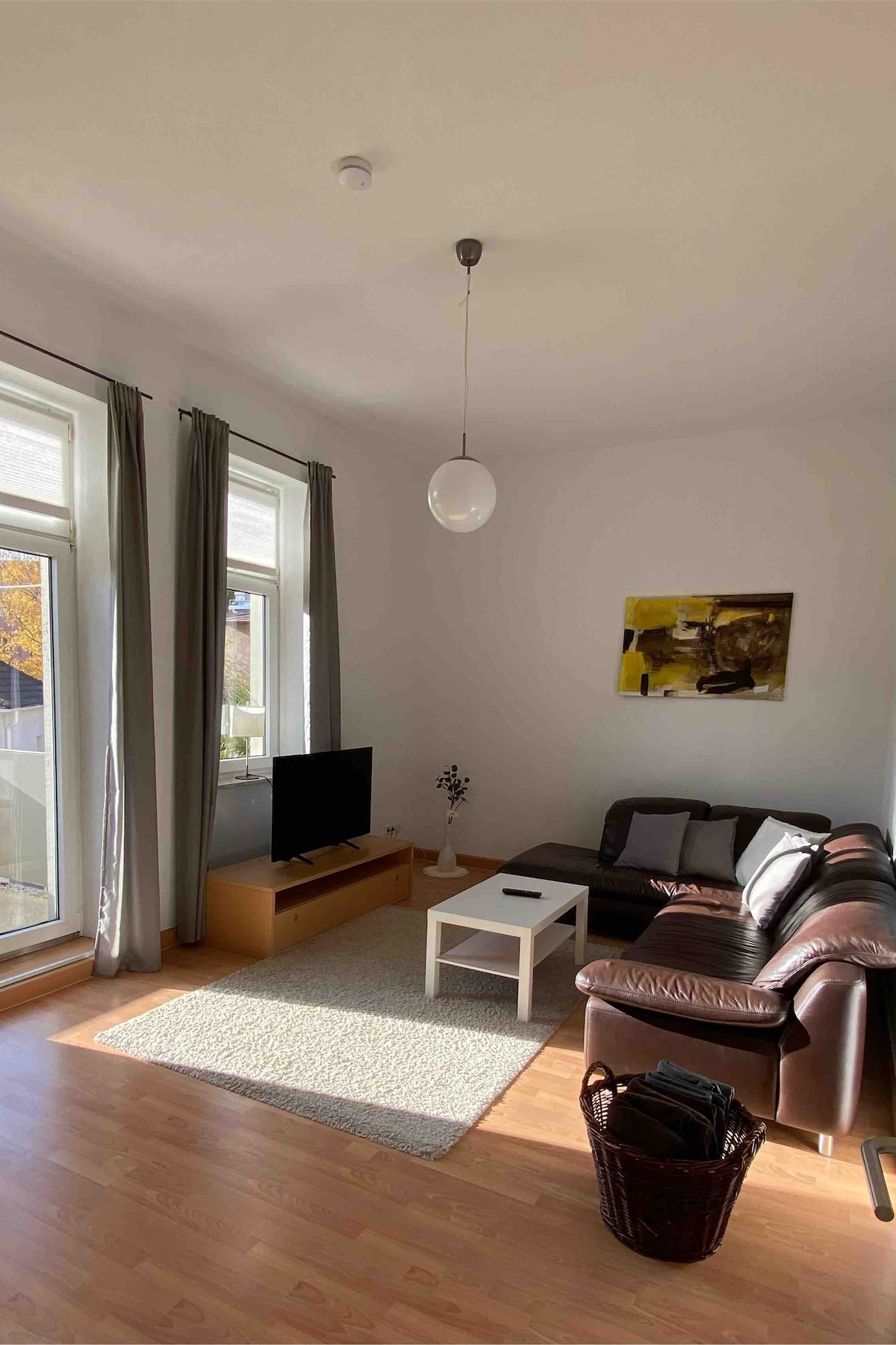 Successful Airbnb property: Sunny and attractive old apartment in Würzburg in Würzburg