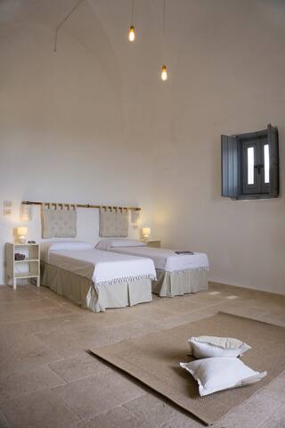 MASSERIA CAPECE – SUITE FICO D’INDIA gallery image 5