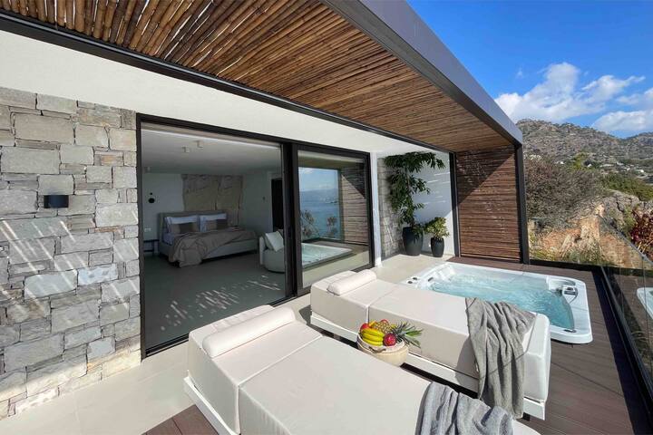 Mystique Luxury Suite gallery image 2