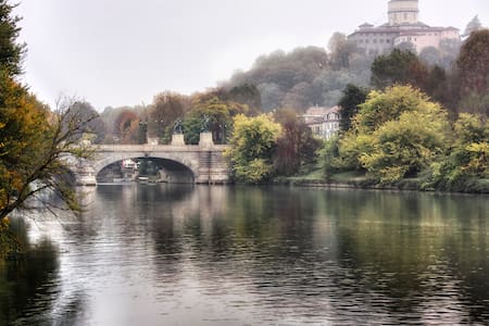 City center, Wi-Fi (a very strategic position )