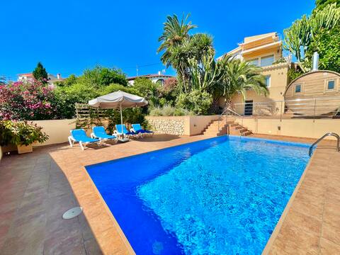 Apartment with private pool