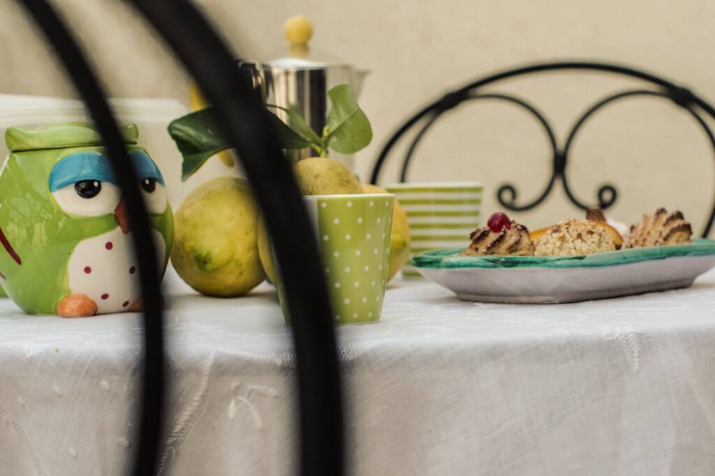 Dolce colazione in Sicilia - Sweet breakfast in SIcily