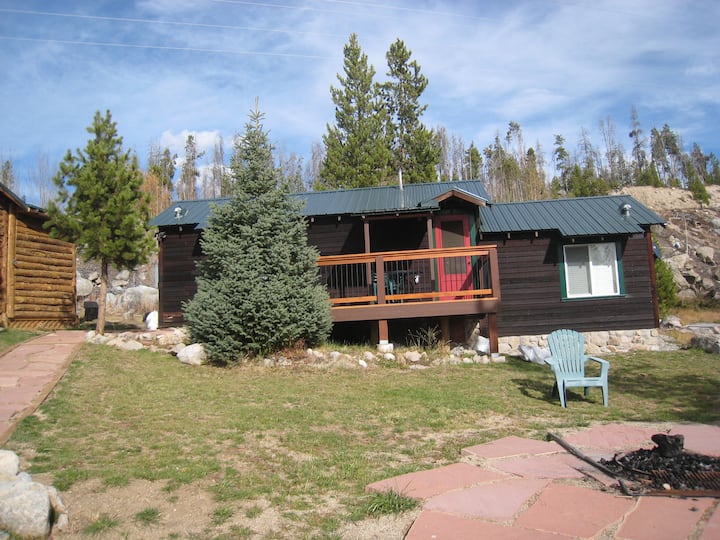 Elk HornGrand Lake Village Walk to boardwalk! Cabins for Rent in