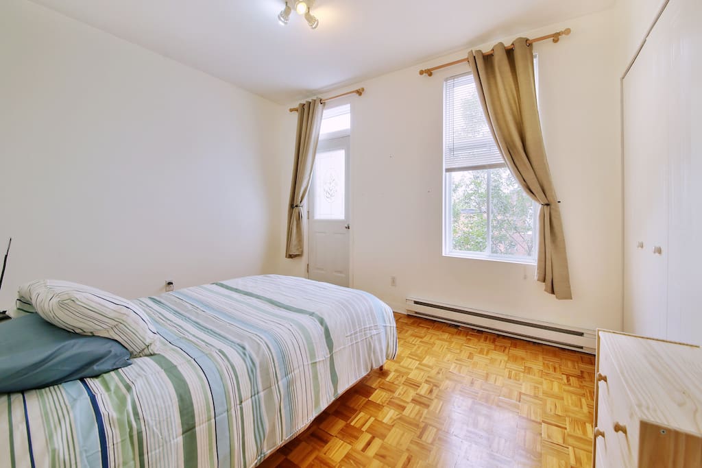Chambre à coucher 1 / Bedroom 1