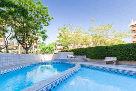 Acogedor y céntrico apartamento (fibra y piscina)