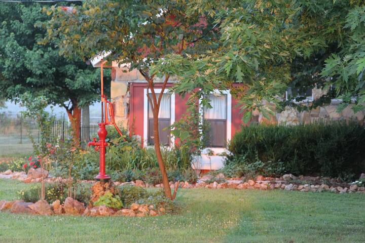 Country Cottage at Ozark Highlands Farm - Houses for Rent ...