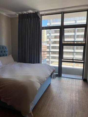 Luxury city central, lion’s head view apartment gallery image 5