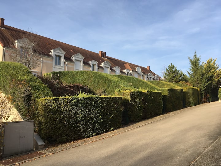 HautevillelèsDijon Vacation Rentals & Homes