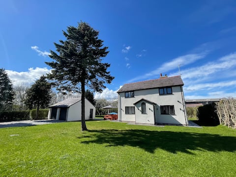 The Farmhouse @ Moss Bank Farm