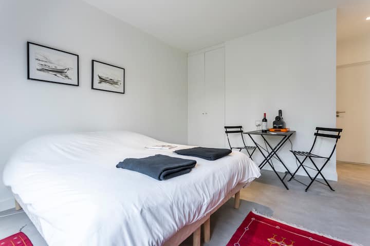 Studio 10 min from Bordeaux by tram