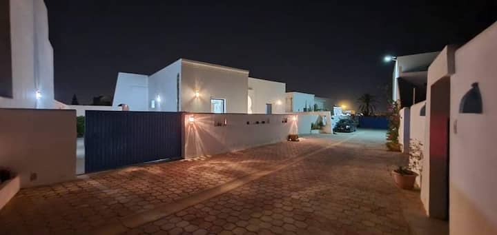 Villa S+2 Avec Piscine - Djerba
