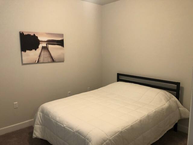 Newly Built Modern Pied-à-Terre II gallery image 3